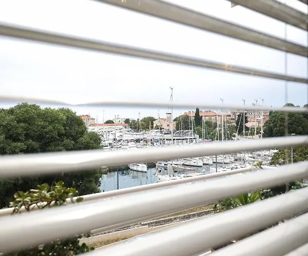 Summer Breeze Lägenhet *